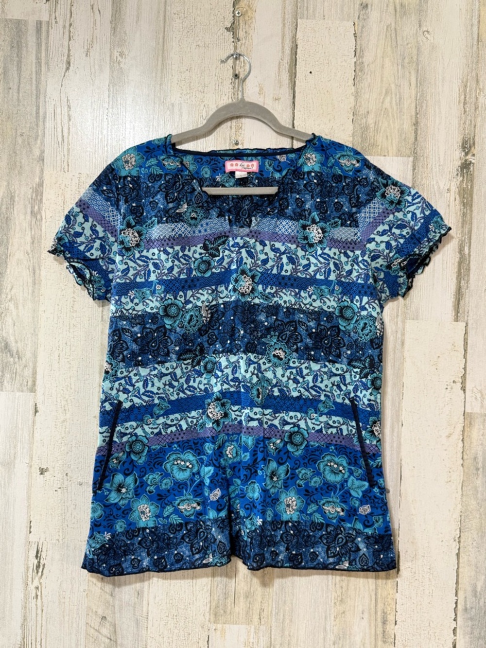 KOI Blue Floral Short-Sleeve Scrub Top - Picture 7 of 8